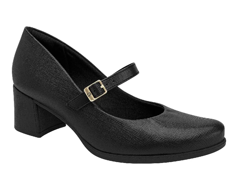 Mary Jane shoe for classic fitThe Danubia Pump Mary Jane Ref: 654021-49 is a must-have for daily wear, offering both style and comfort