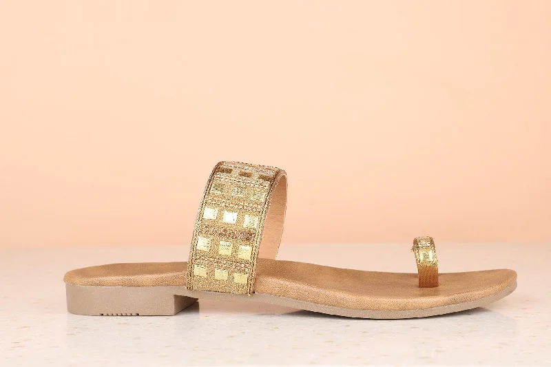 flats near dining options-Women Antique Ethnic Embellished One Toe Flats