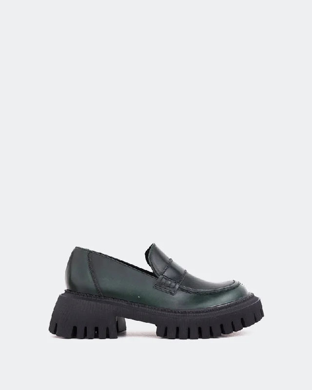 Loafers with snug hues-Derulo Green Leather