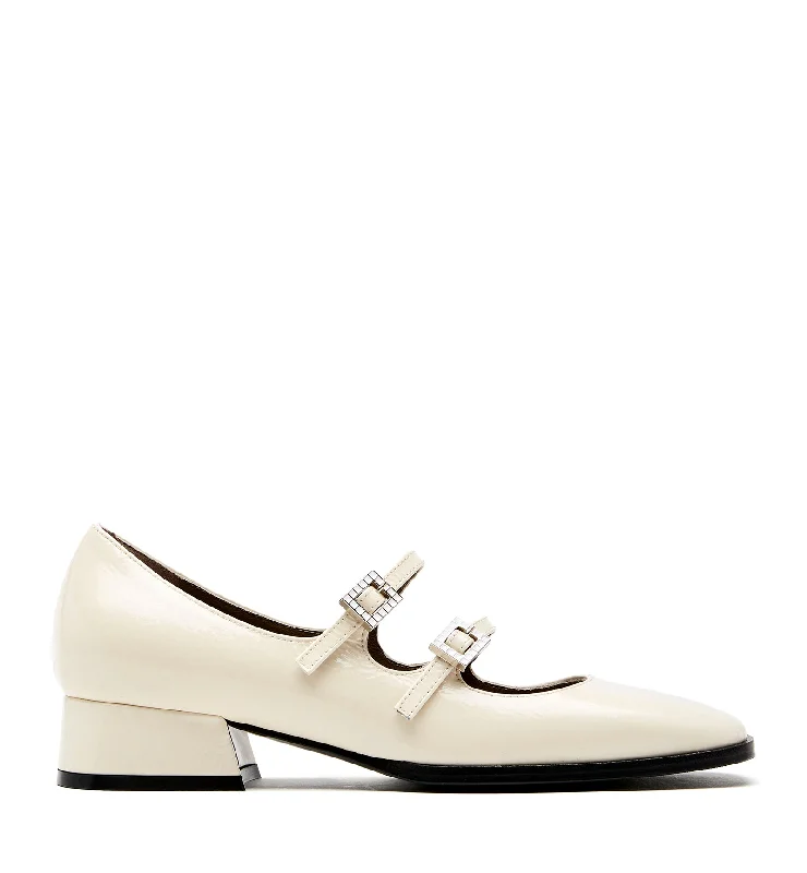 Mary Jane shoe with sturdy strapACE MARY JANE CRINKLE LEATHER HEEL