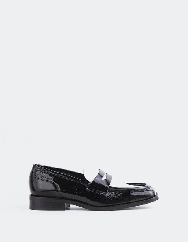 Loafers for weekend hues-Bosco Black Off White Naplack