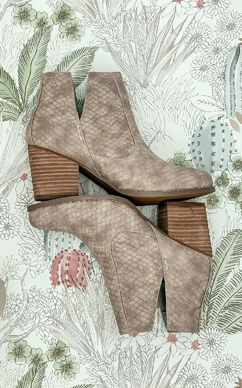 Boots for cold boost-Tarim Bootie in Taupe