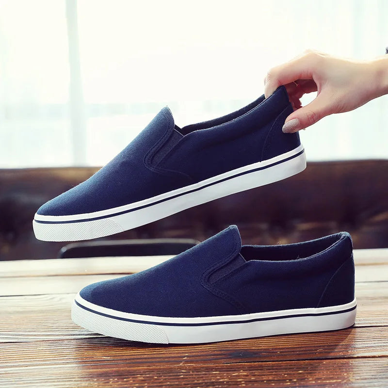 Loafers with cool hues-Breathable Non-slip Male Summer Casual Flat Slip-on Plus Size Footwear