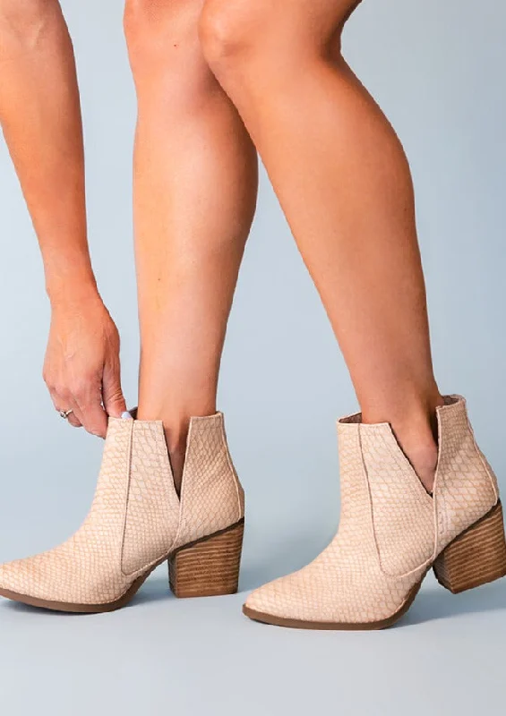 Boots for rainy boost-Tarim Bootie in Blush