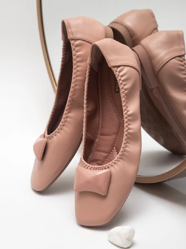 flats for urban dwellers-Women Peach Solid Ballerinas Flats